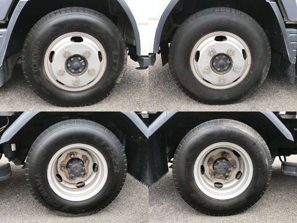 日産　アトラストラック