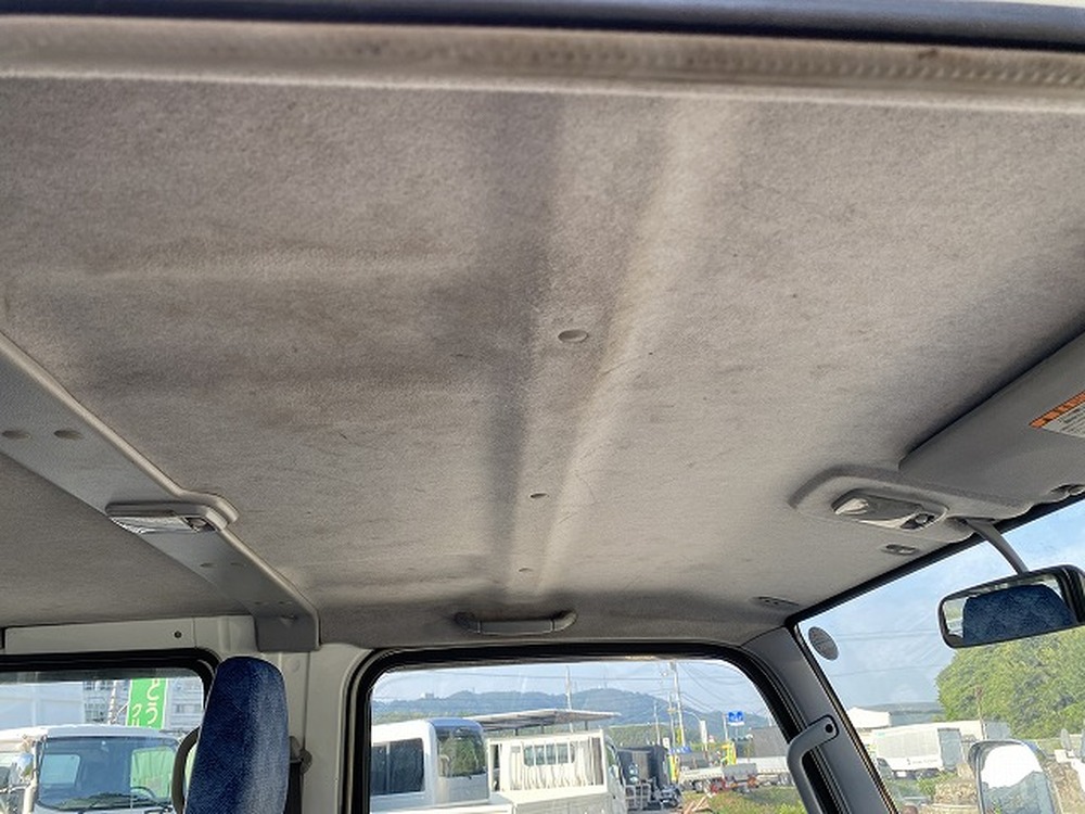 三菱ふそう　キャンターガッツ