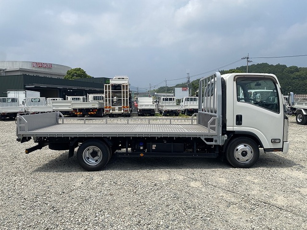 いすゞ　エルフ