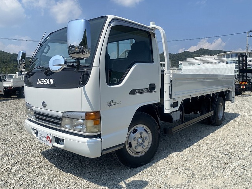 日産　アトラストラック