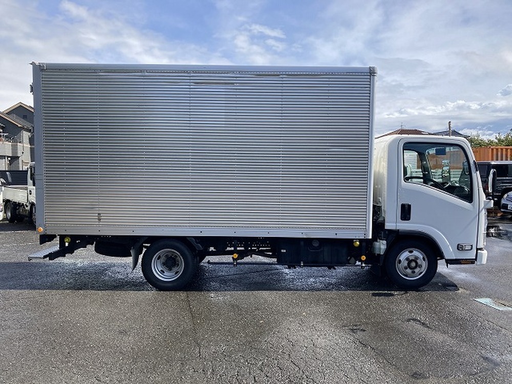 いすゞ　エルフ