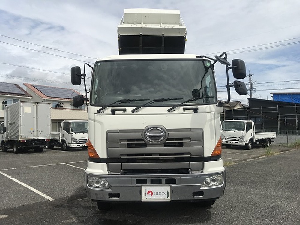 日野　プロフィア