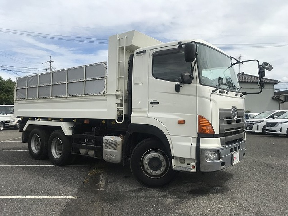 日野　プロフィア