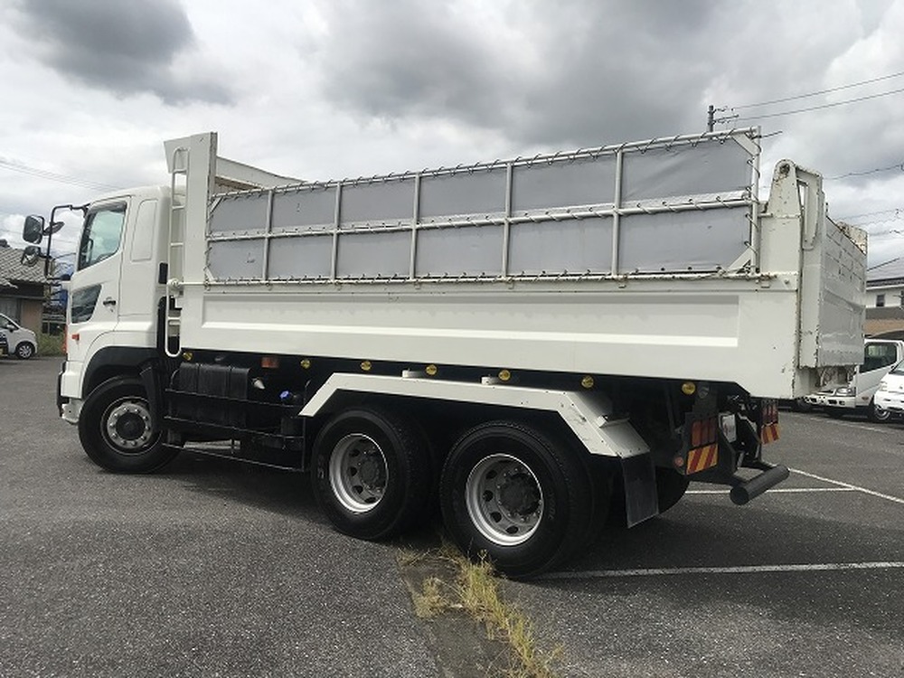 日野　プロフィア