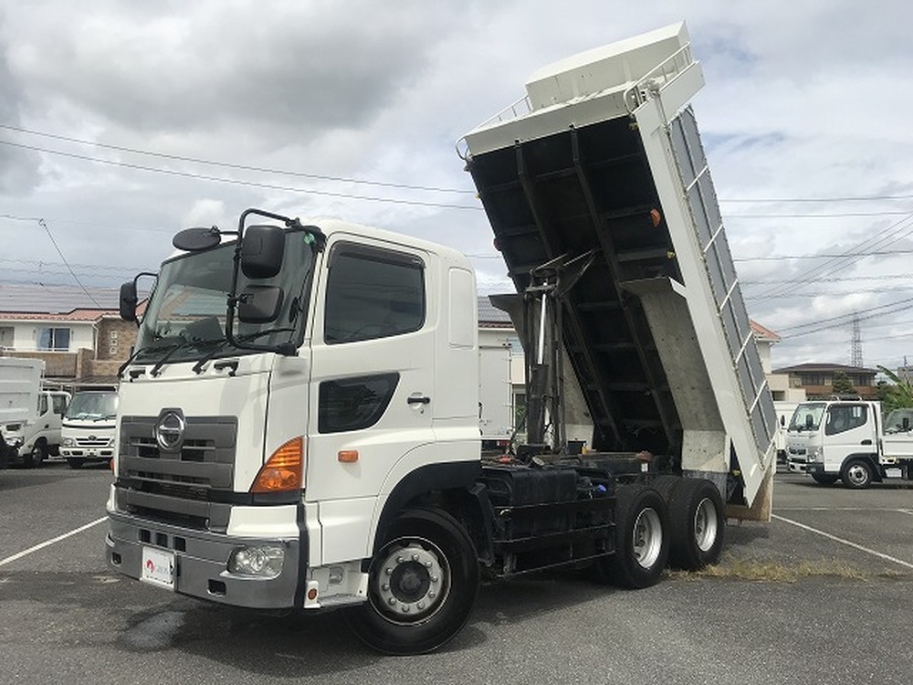 日野　プロフィア