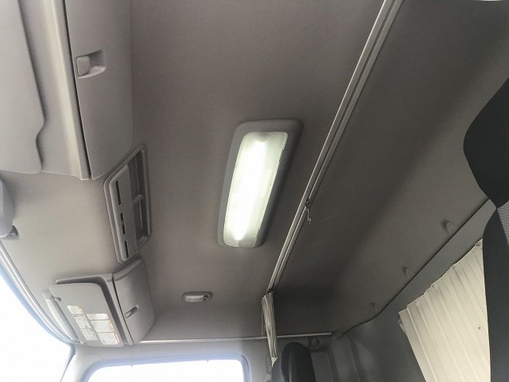 日野　プロフィア