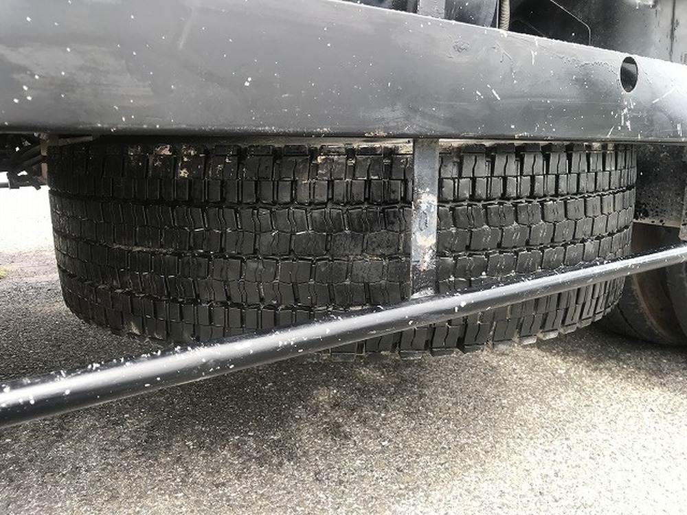 日野　プロフィア