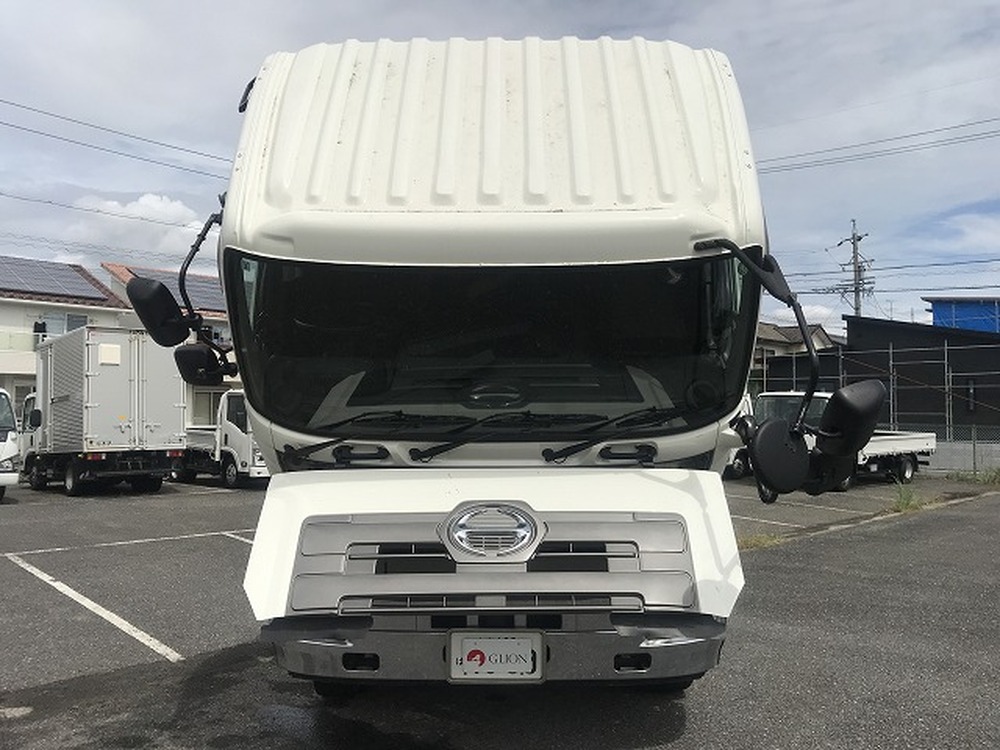 日野　プロフィア