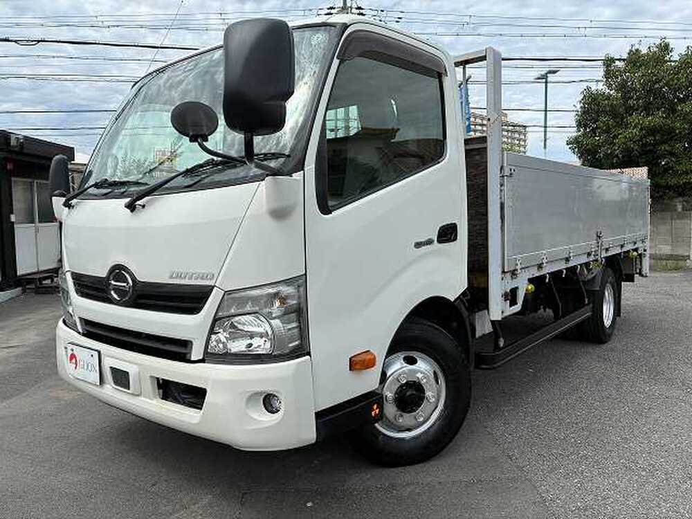 日野　デュトロ