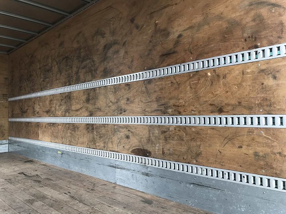 いすゞ　フォワード