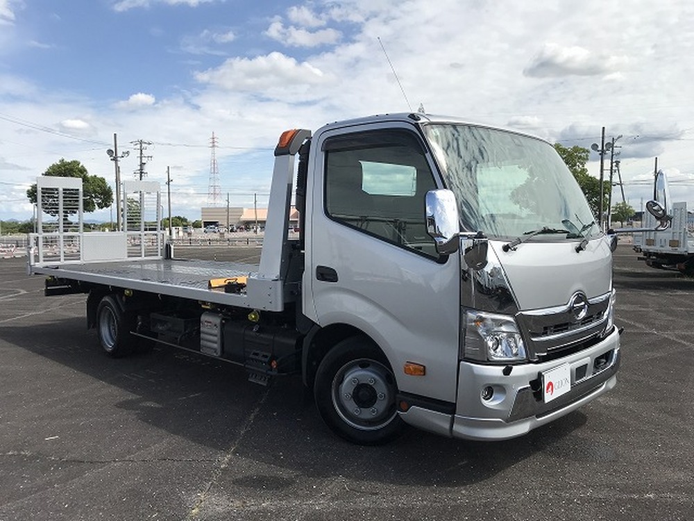 日野　デュトロ