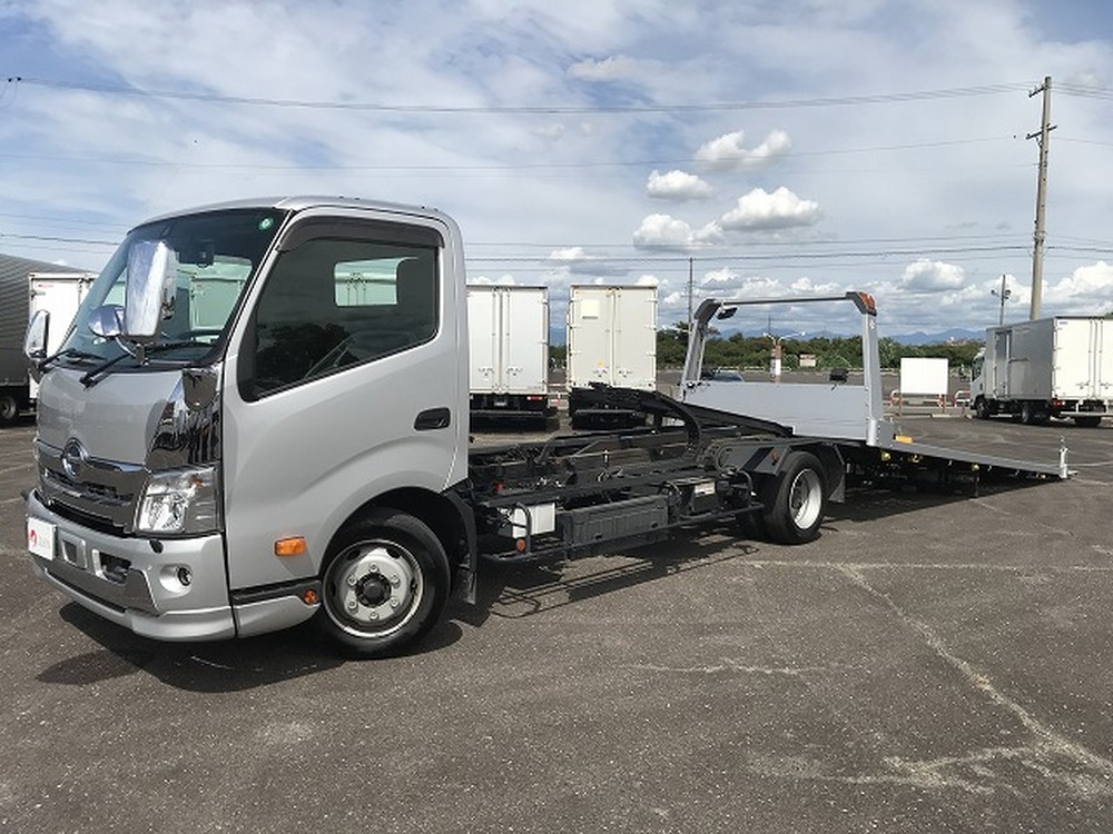 日野　デュトロ