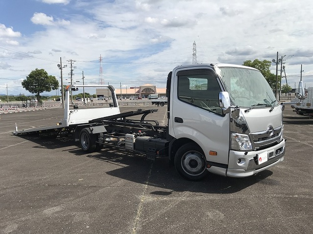 日野　デュトロ