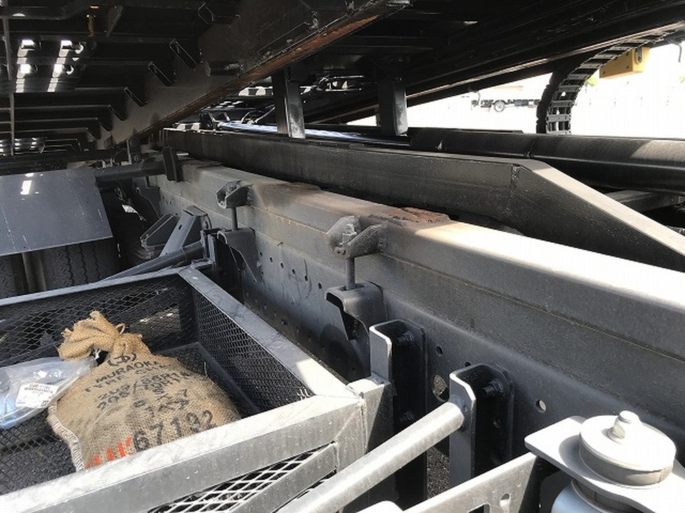 日野　デュトロ