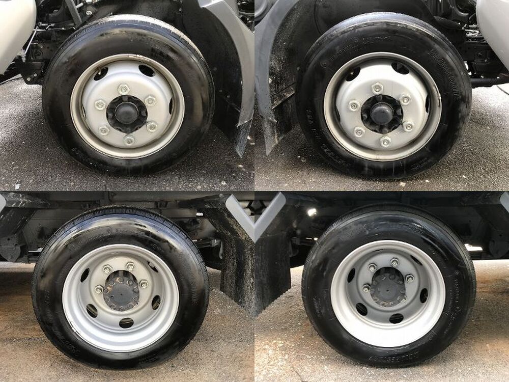 日野　デュトロ