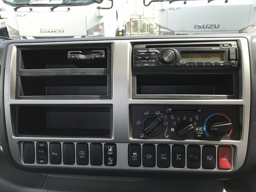 日野　デュトロ