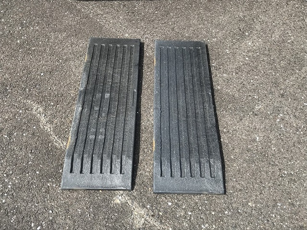 日野　デュトロ