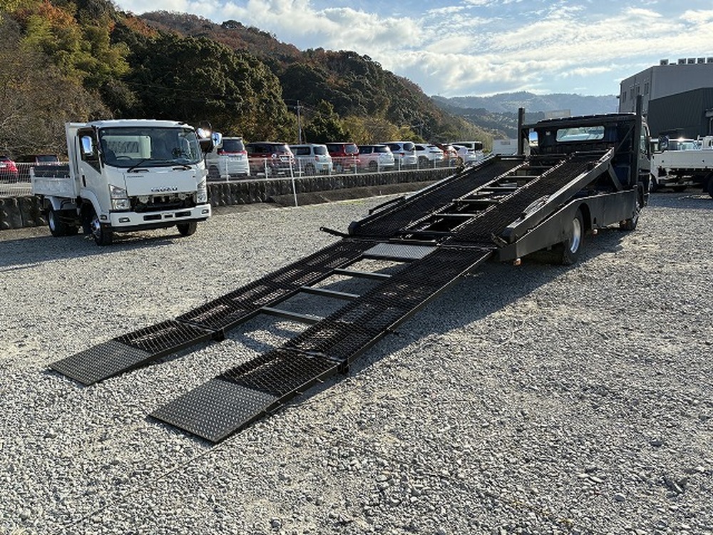 三菱ふそう　キャンター