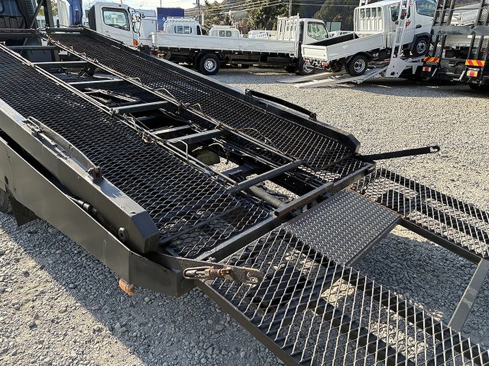 三菱ふそう　キャンター