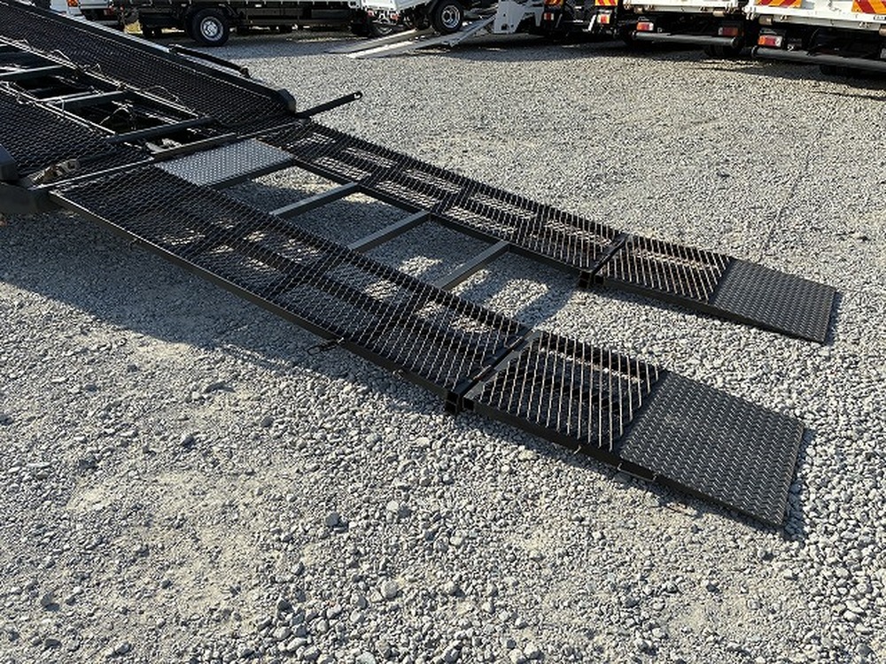 三菱ふそう　キャンター