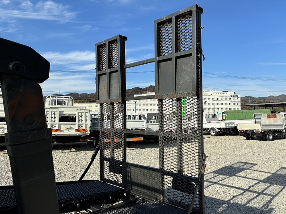 三菱ふそう　キャンター