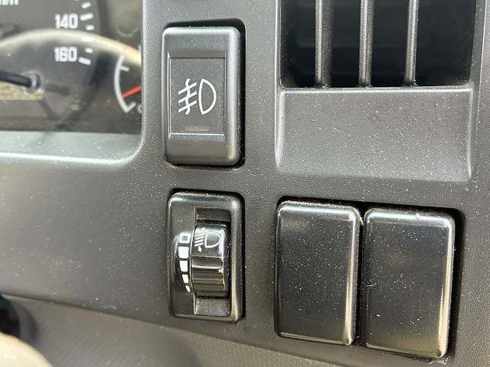 いすゞ　エルフ