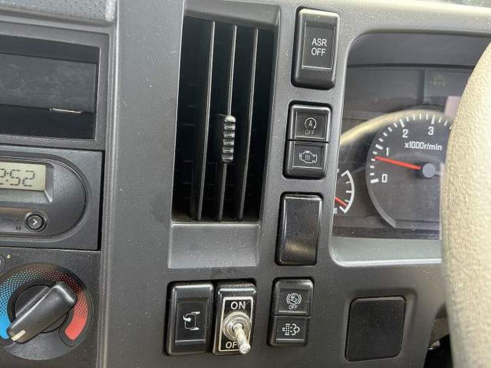 いすゞ　エルフ