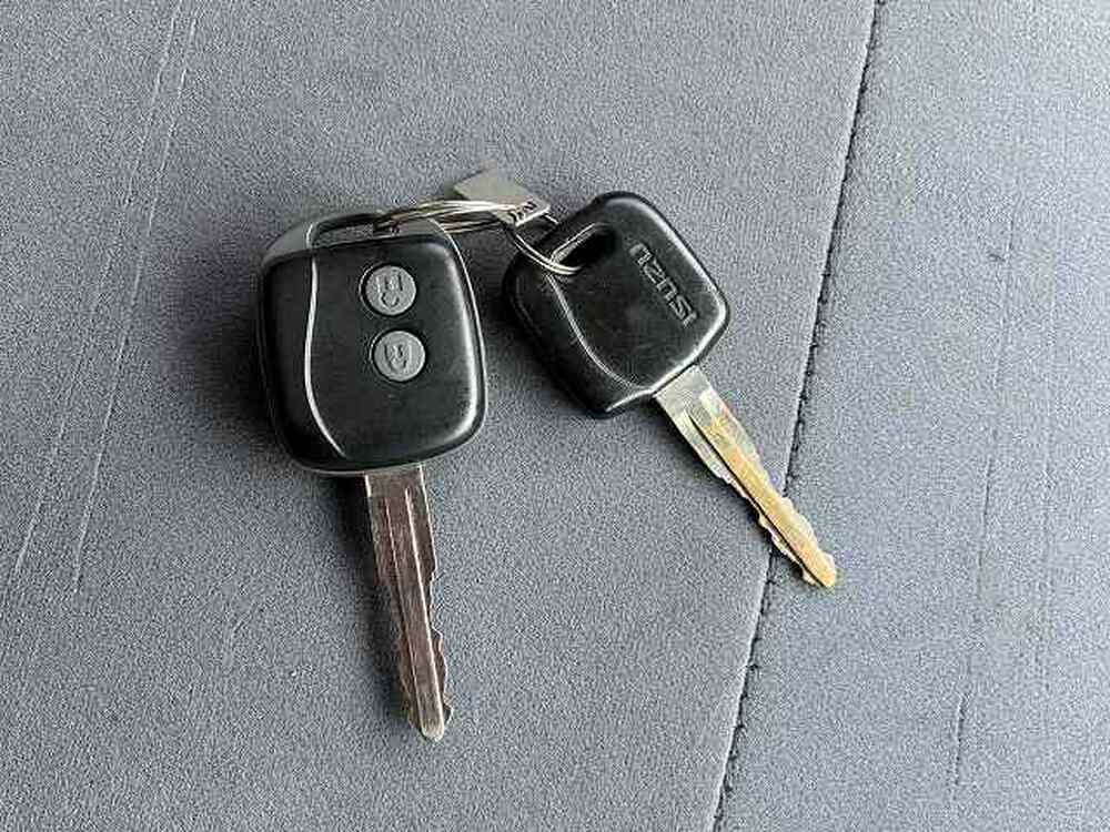 いすゞ　エルフ