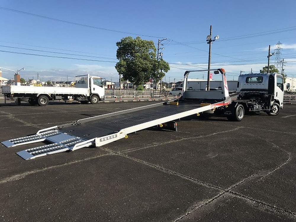 いすゞ　エルフ