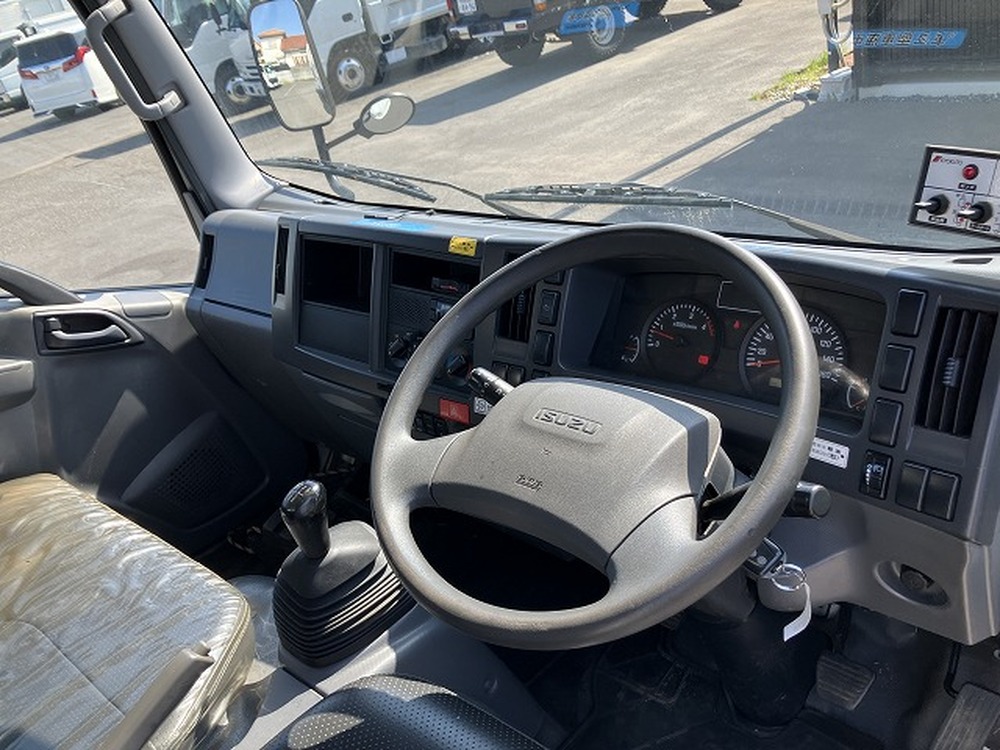 いすゞ　エルフ