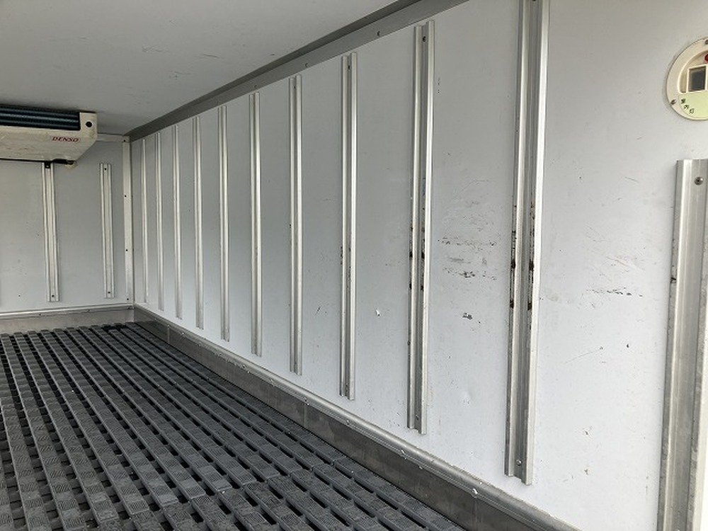 マツダ　タイタン