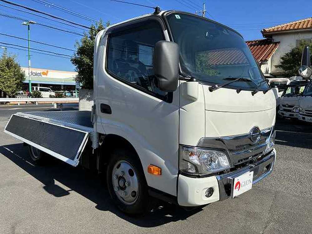 日野　デュトロ