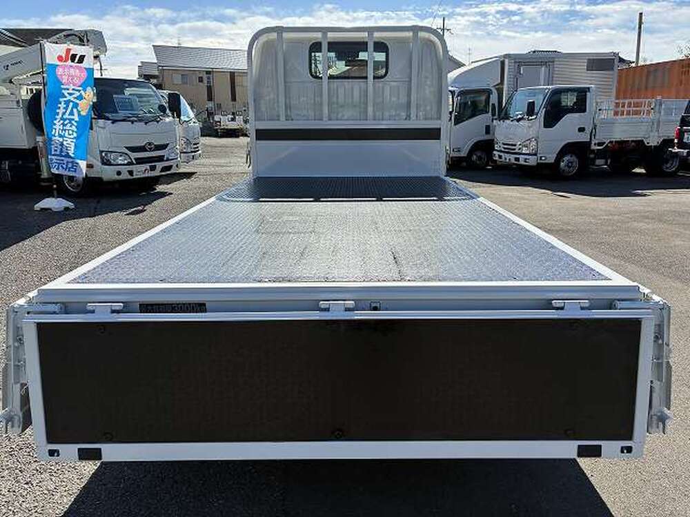 日野　デュトロ