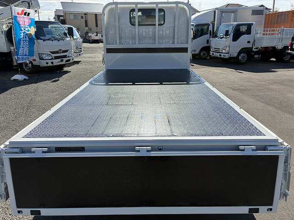 日野　デュトロ