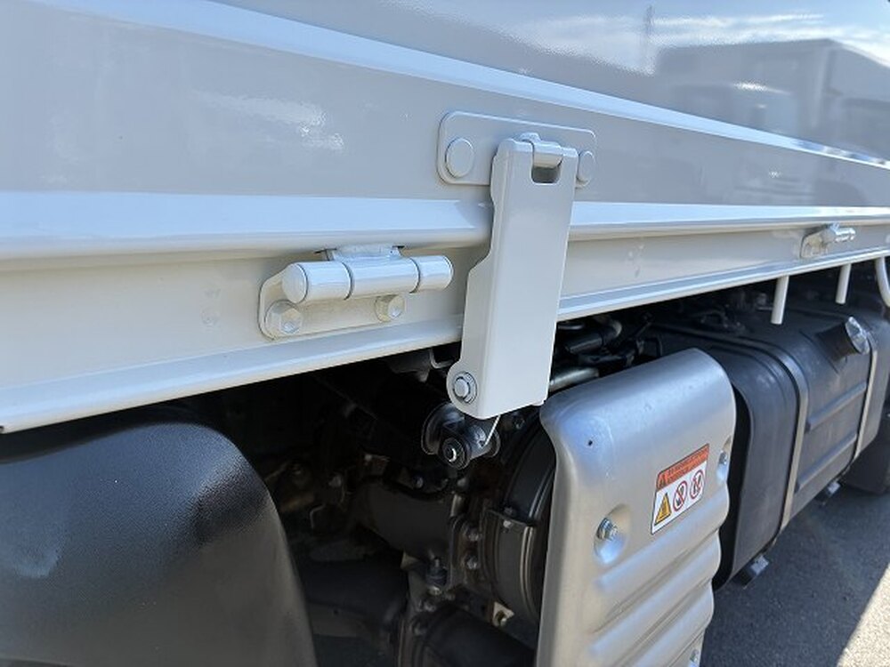 日野　デュトロ