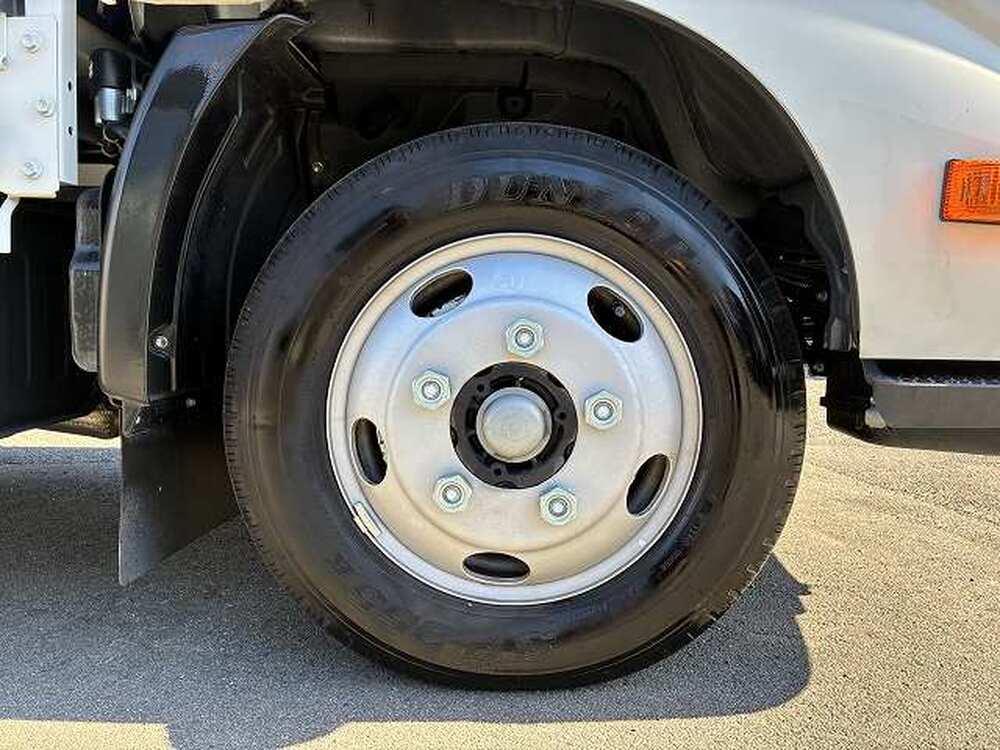 日野　デュトロ