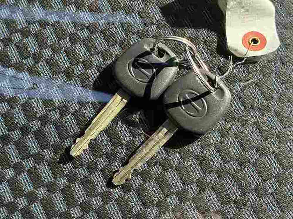 日野　デュトロ