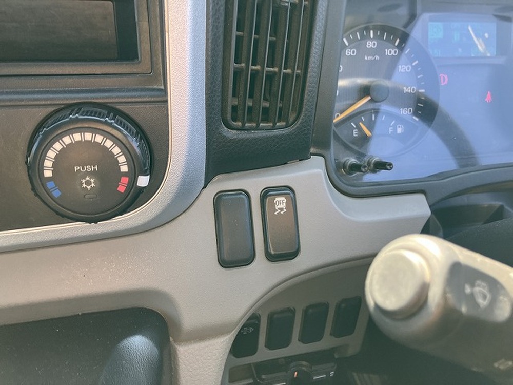 三菱ふそう　キャンター