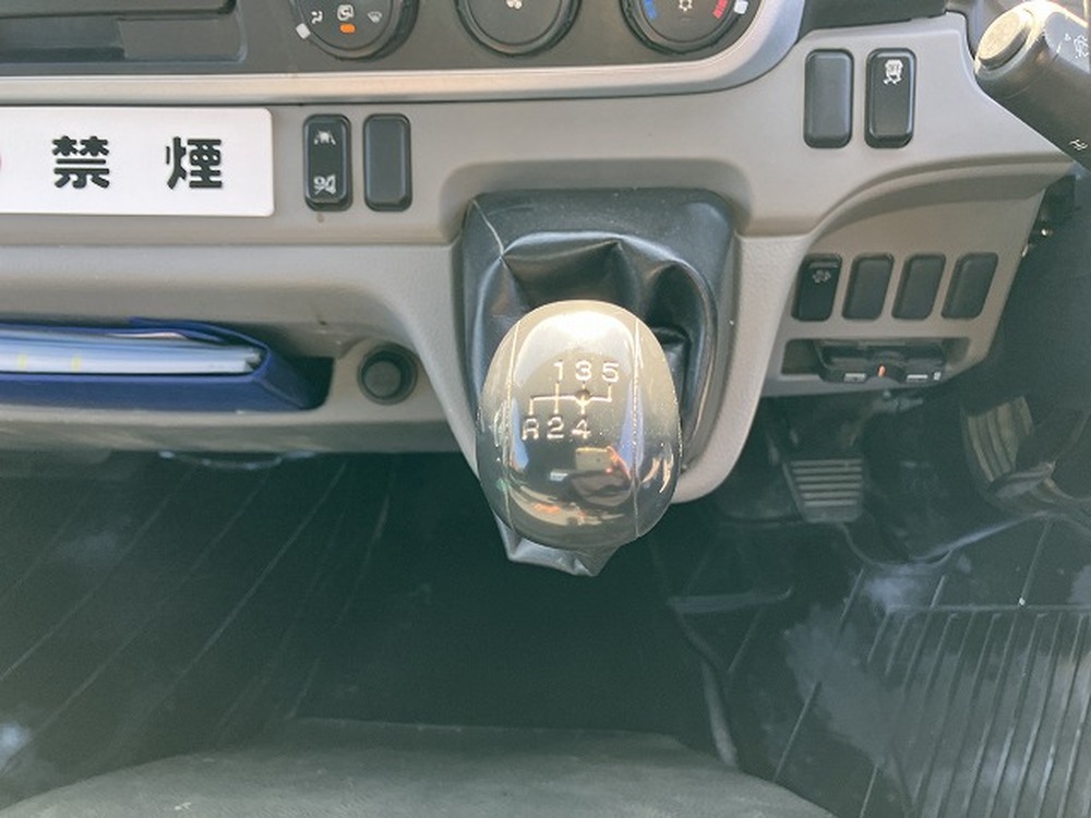 三菱ふそう　キャンター