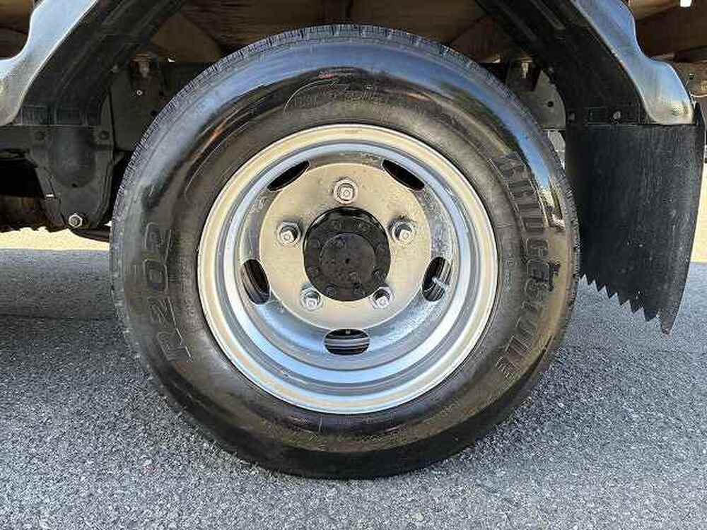 いすゞ　エルフ