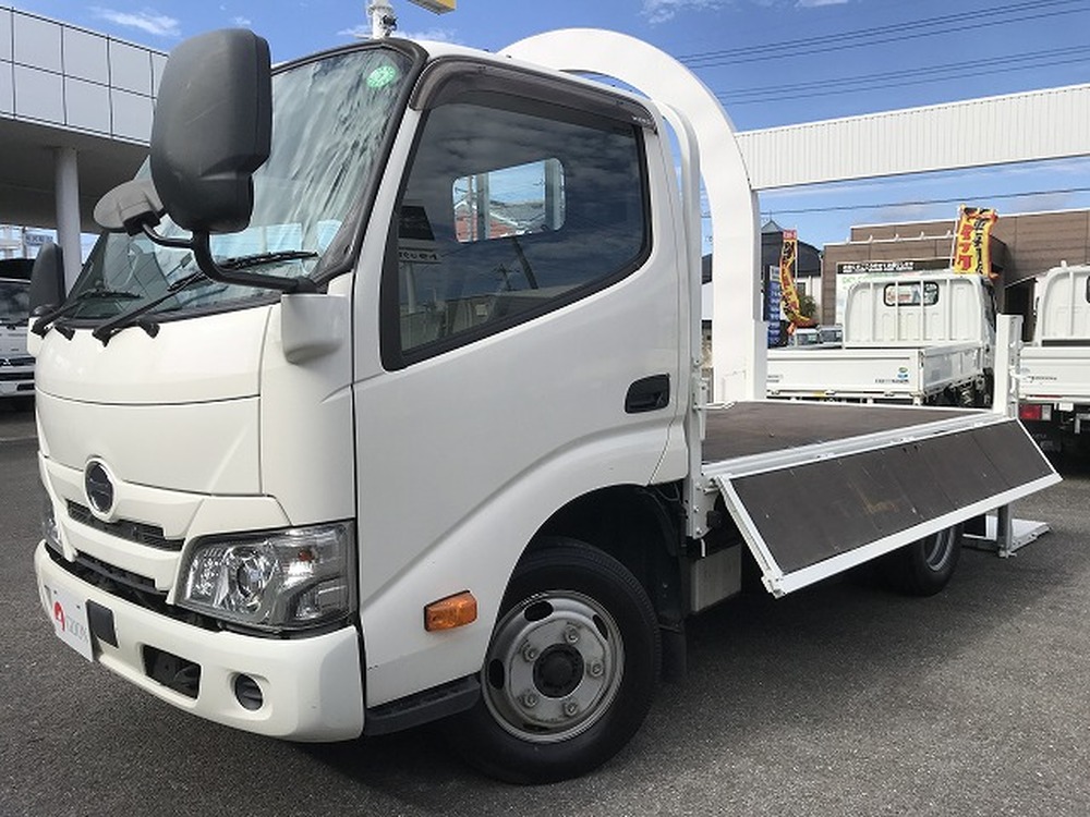 日野　デュトロ