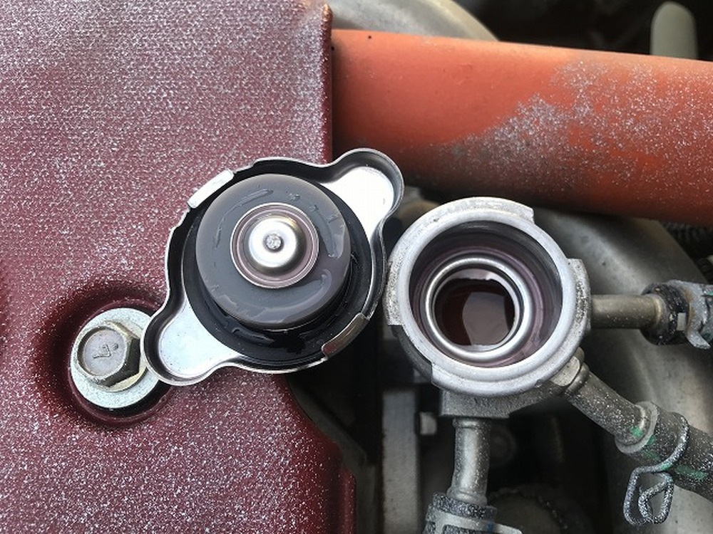 日野　デュトロ