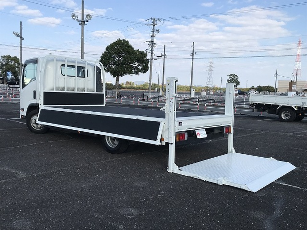 いすゞ　エルフ