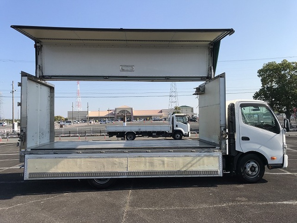 日野　デュトロ