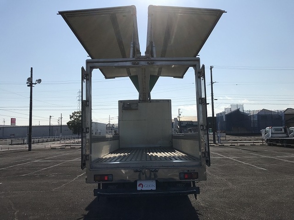 日野　デュトロ