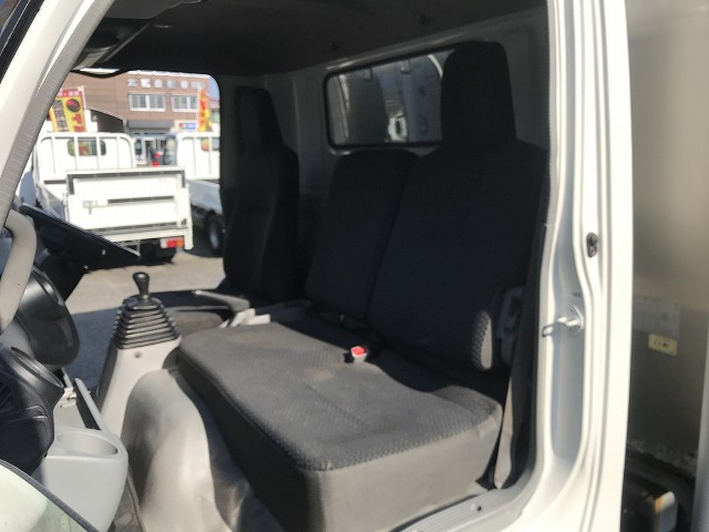 日野　デュトロ