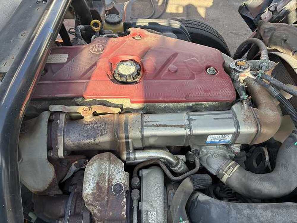 日野　デュトロ