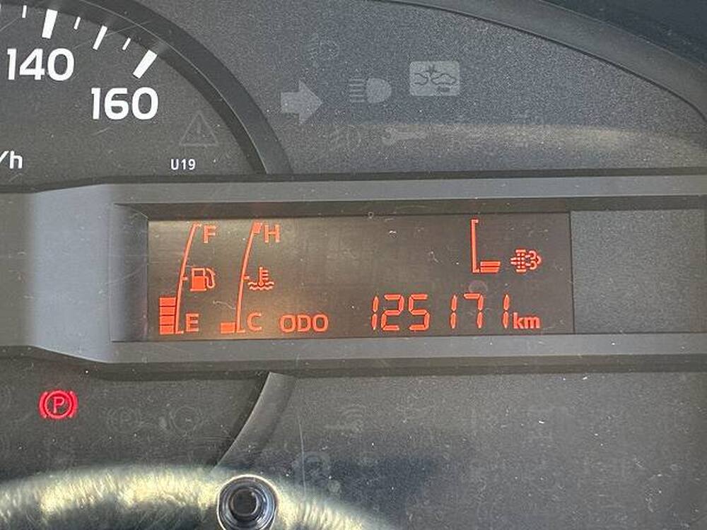 日野　デュトロ