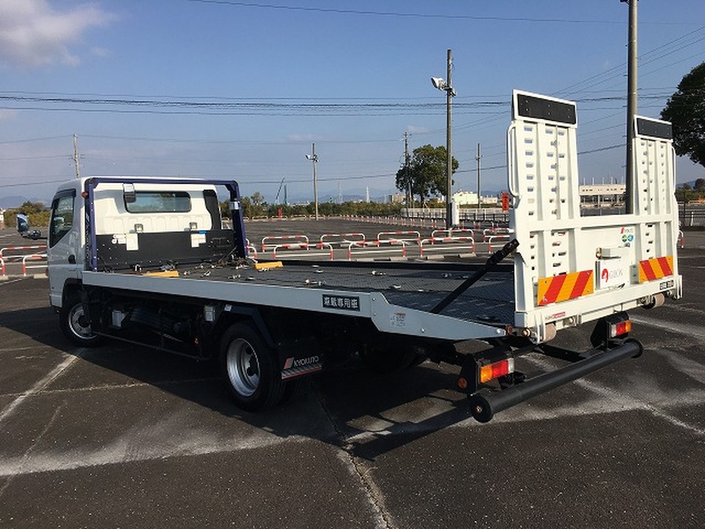 三菱ふそう　キャンター