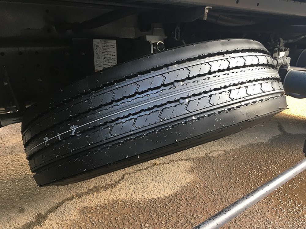 三菱ふそう　キャンター